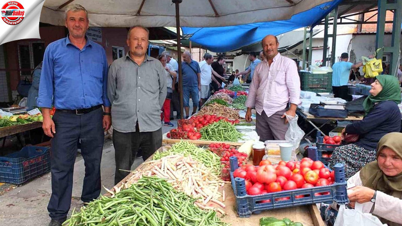 Burhaniye'de organik üretim yapan çiftçiler satışa başladı