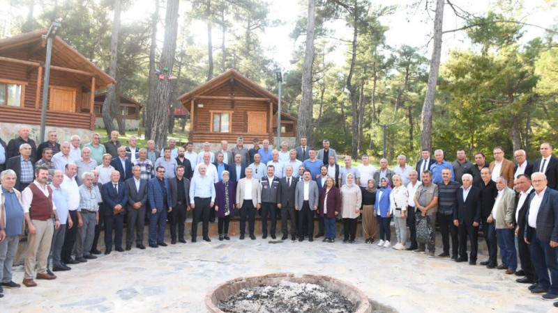 Altıeylül Mahalle Muhtarları Konakpınar Gençlik Merkezi’nde buluştu