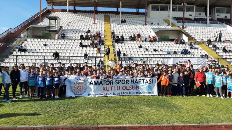 Bandırma’da, 100. Yıl Atletizm Yarışmaları düzenlendi