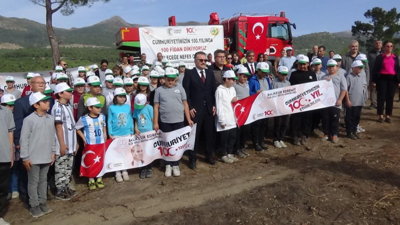 Kazdağları’nda Cumhuriyetin 100. yılında, 300 bin fidan