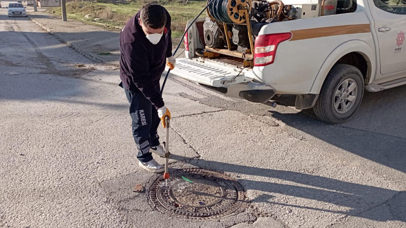 Karesi'de haşere ile mücadele aralıksız devam ediyor